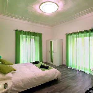https://tembo-house-pantano.catania-hotels.net